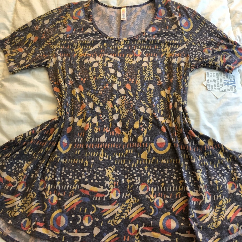 Brand New XL Lularoe Perfect T